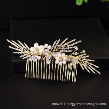 Handmade bridal hair combs made by pearls and crystal